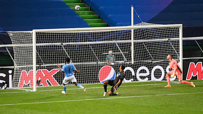 Raheem Sterling misses a sitter vs. Lyon